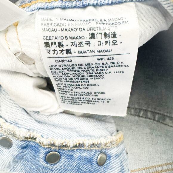 Levi's 501 Button Fly Shorts Light Wash Denim Jeans Ripped Leg Cutoff Size 28 - Picture 4 of 8